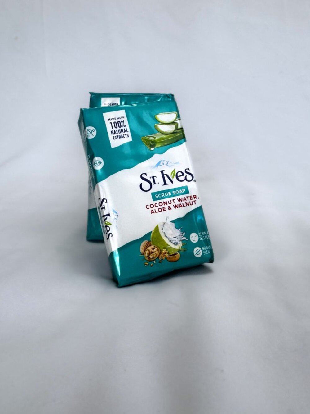 2 pack of 100% Natural St Ives Coconut Water, Aloe Vera & Walnut Bar Soap - Picture 2 of 2